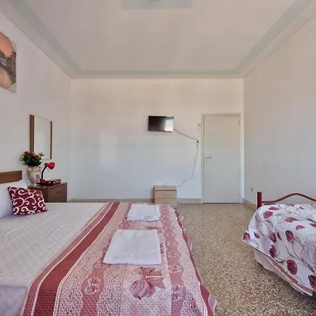 Venice Mahdi Train Station Appartement Mestre