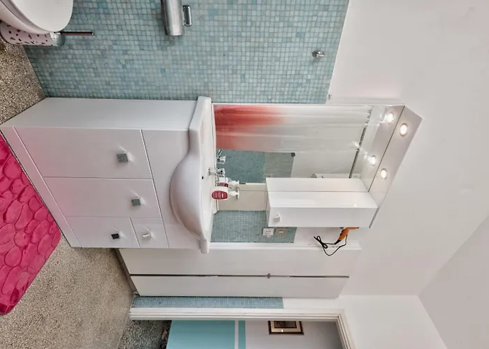 Appartement Venice Mahdi Train Station